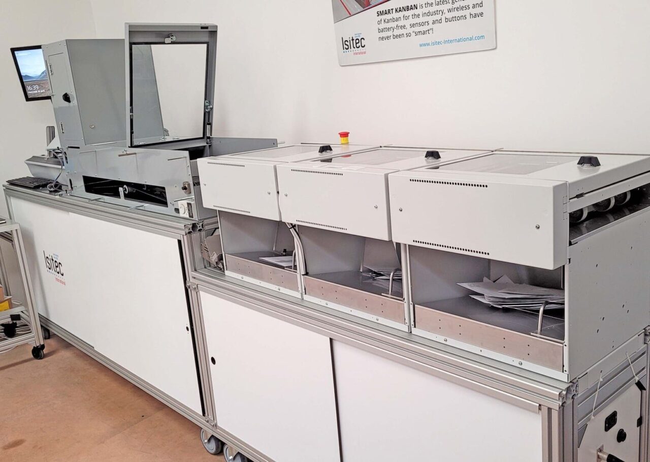 Flat sorting machine for envelopes, letters & documents Isi12000®