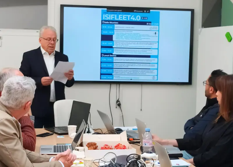 isifleet d’isitec international pilotage des robots mobiles en entrepôt